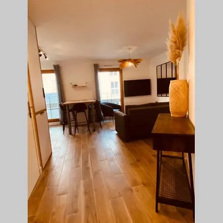 Apartment - 3 Chambres - Coeur De *